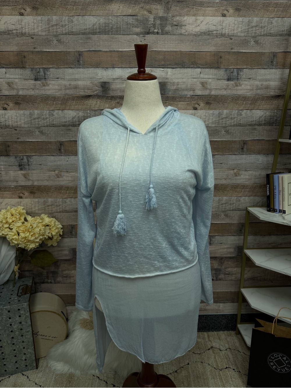 “M” Light Blue Hooded Light Weight Sweatshirt XL